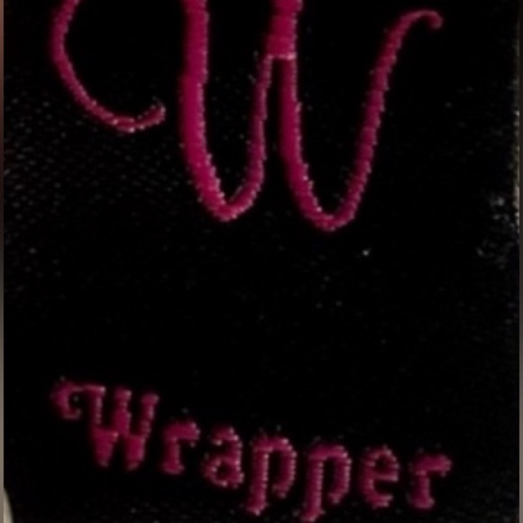 2/30 Women's WRAPPER Asymmetrical skirt with gold accent throughout  Size XL - Picture 7 of 8